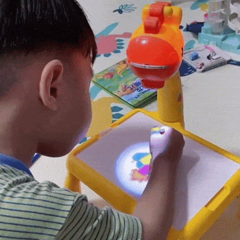 Kreativer Projektions-Tisch für Kinder