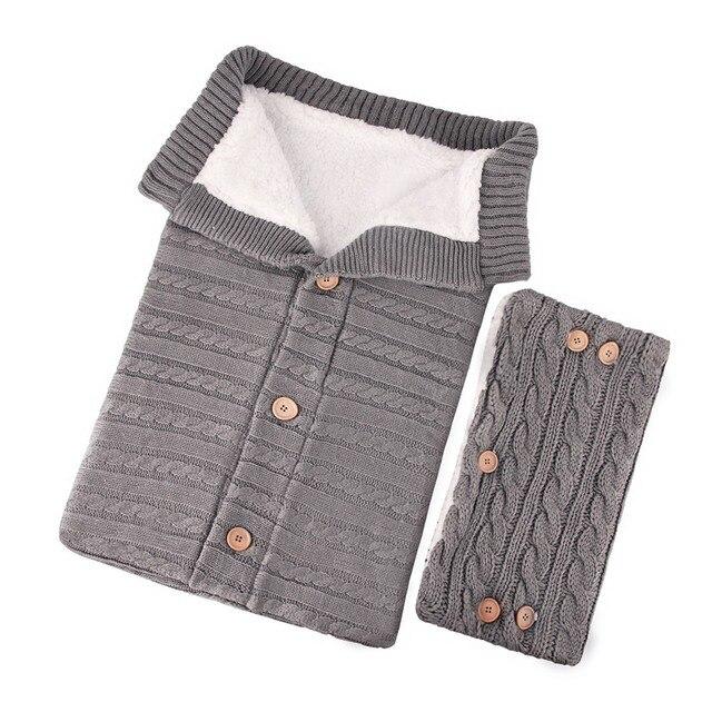 SnuggleNest Babyschlafsack - Für Wärme und Komfort im Kinderwagen