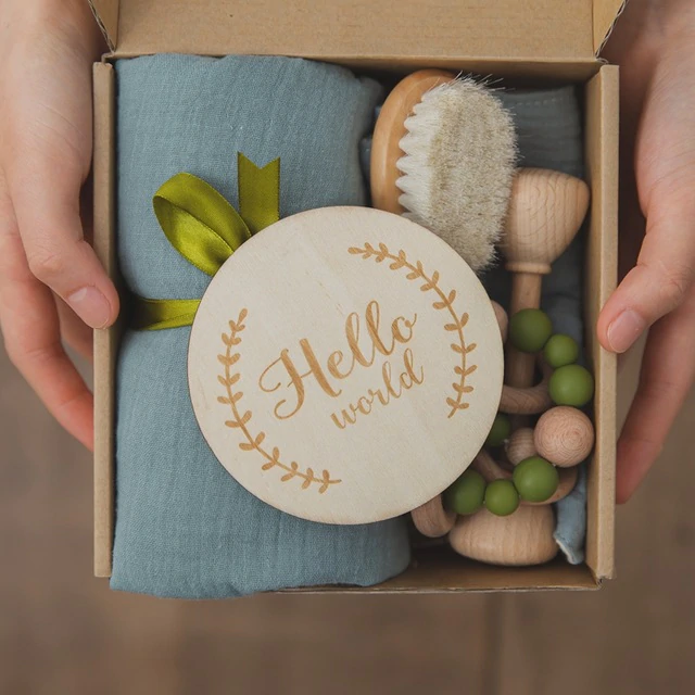 Luxe Baby Geschenkbox – Warme Willkommensset für Neugeborene