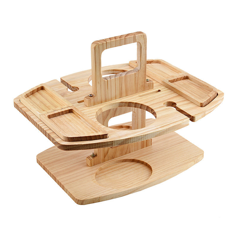 Eleganter Holztisch für Picknick und Wein – Praktisch und Luxuriös