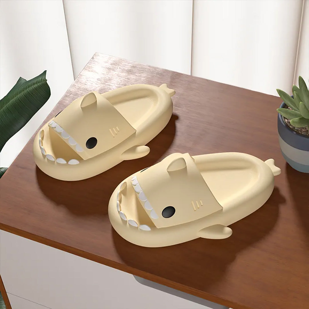 Hai-Slipper Unisex – Bequem & Verspielt