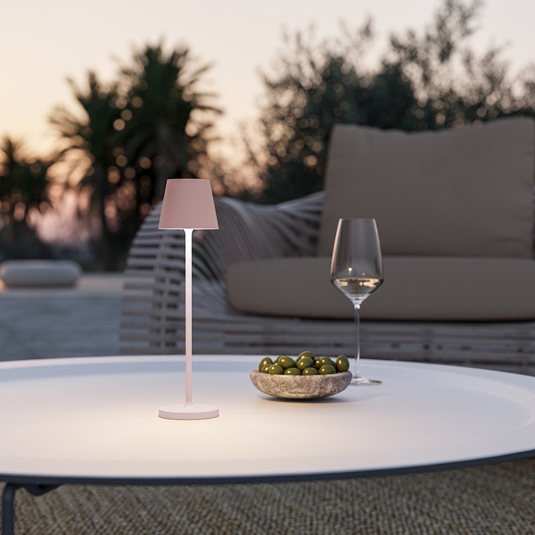 Minimalistische LED-Tischlampe