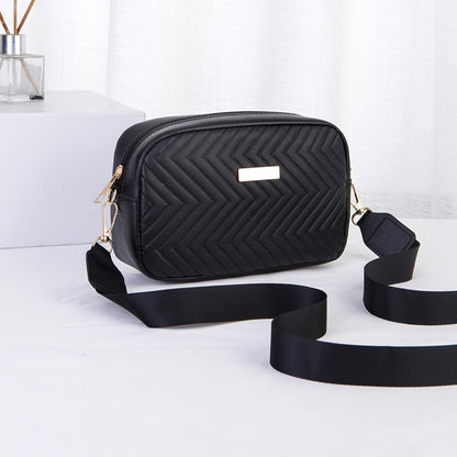 Elegante Leichtgewicht Damenhandtasche – Gestreift und Gepolstert mit Goldener Hardware