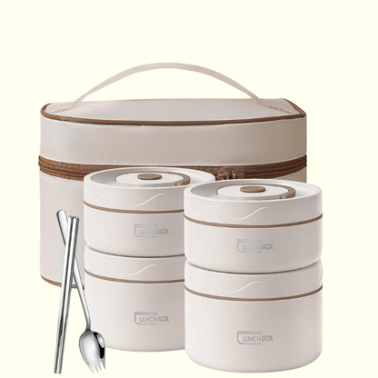 Praktische Lunchbox mit integriertem Besteck für unterwegs