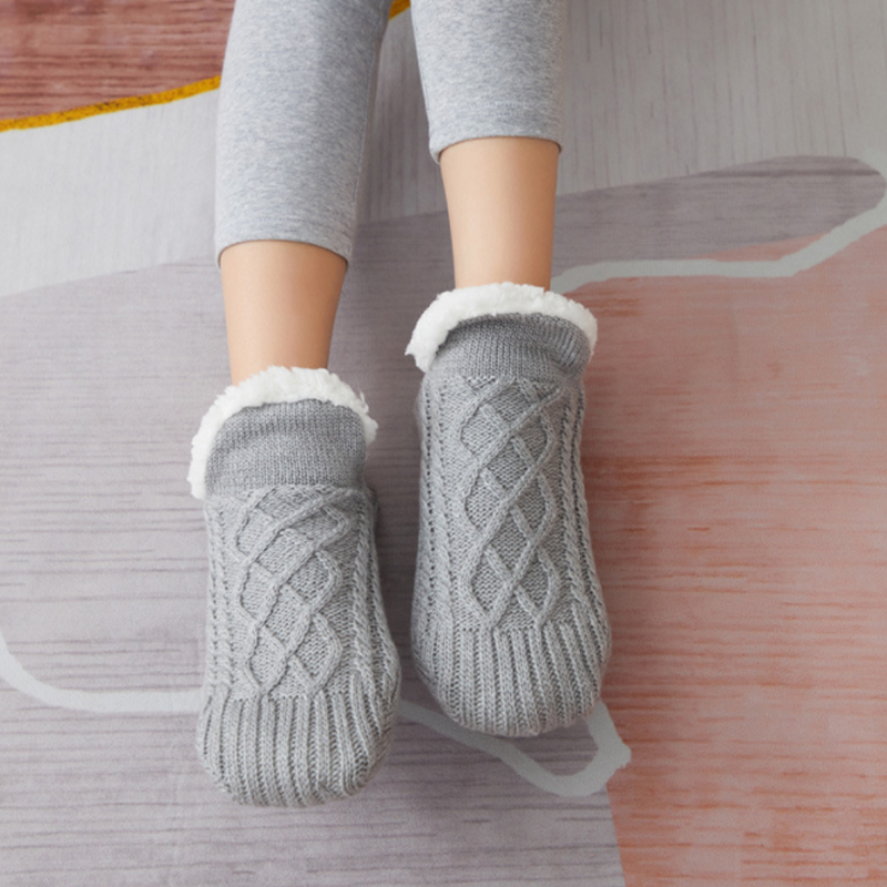 CozyFeet Stricksocken – Kuschelig und Rutschfest