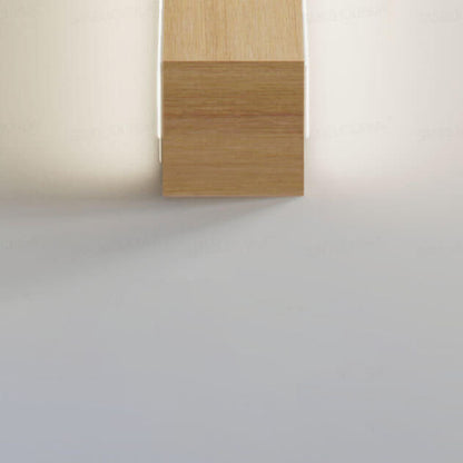 Minimalistische Holz-Wandlampe – Stimmungsvolle Beleuchtung für jeden Raum