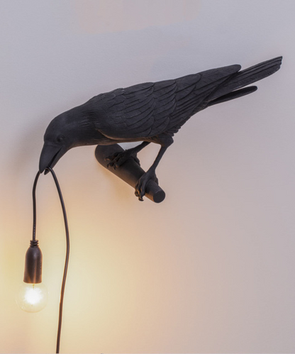 Deko-Krähenlampe – Einzigartige Tischleuchte im Vogel-Design