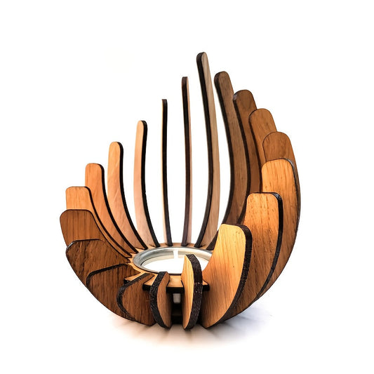 Bohemian Lotus Kerzenhalter – Handgefertigtes Schichtdesign aus Holz