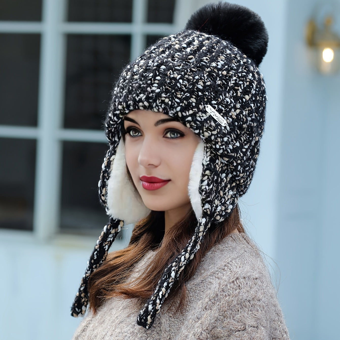 Olivia Warme Wintermütze – Strickmütze mit Fleece und Ohrenklappen