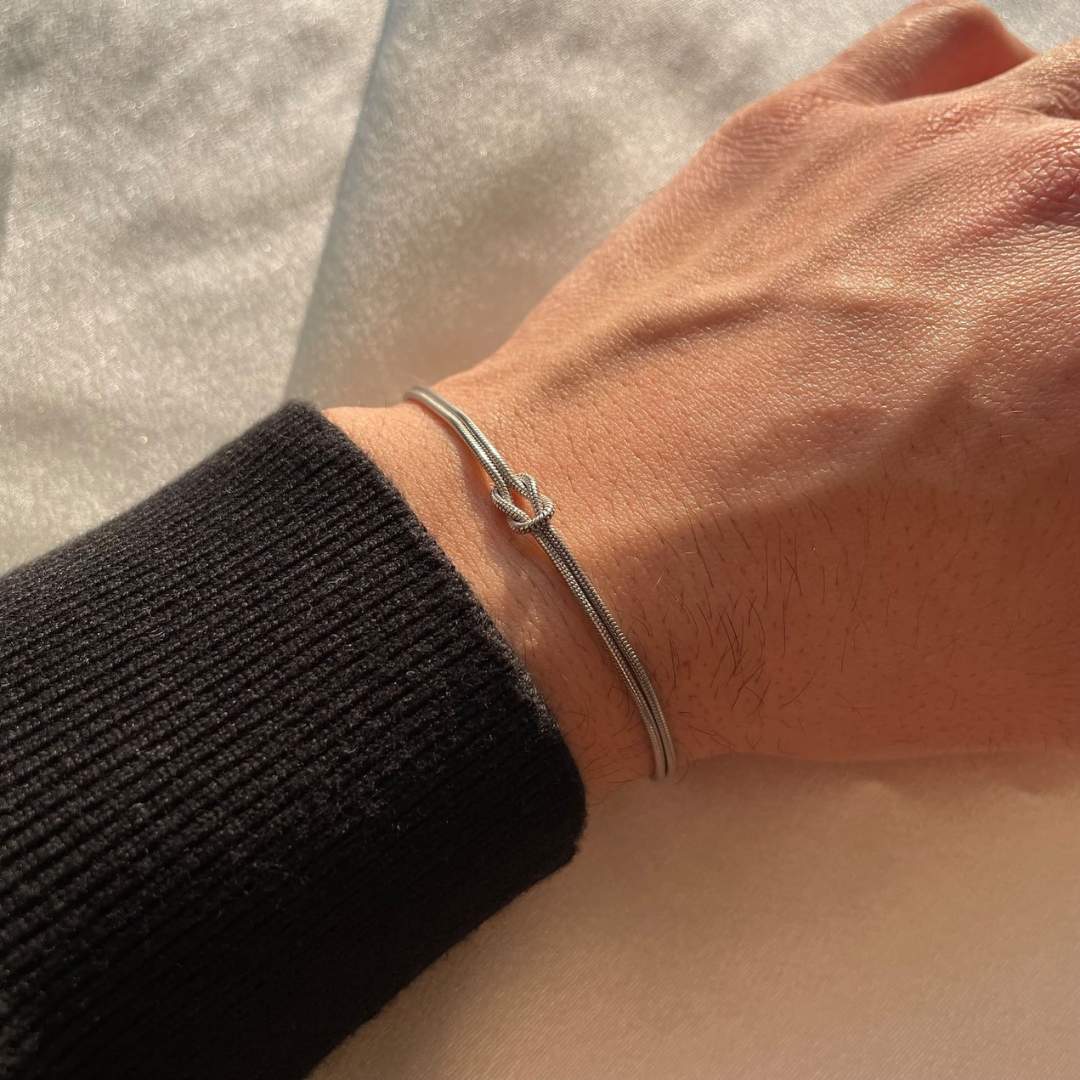 Elegante Knotenarmband – Subtil und Raffiniert