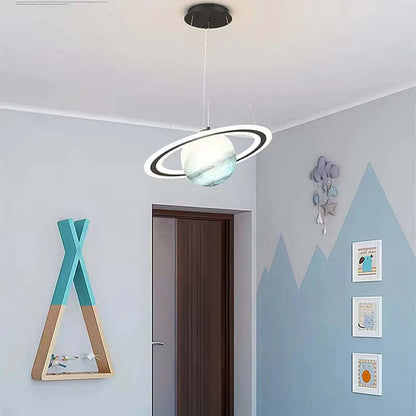 Kinderzimmer LED Hängeleuchte im Planetendesign – Magische Atmosphäre