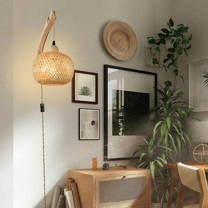 Rustikale Bambus Wandleuchte – Geflochtener Schirm mit Vintage-Stil und Stecker