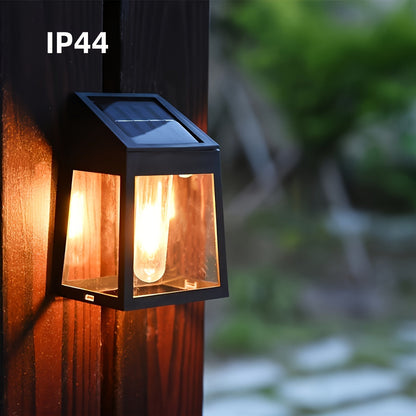 PureGlow Sensor Wandlampe – Für intelligente Außenbeleuchtung.