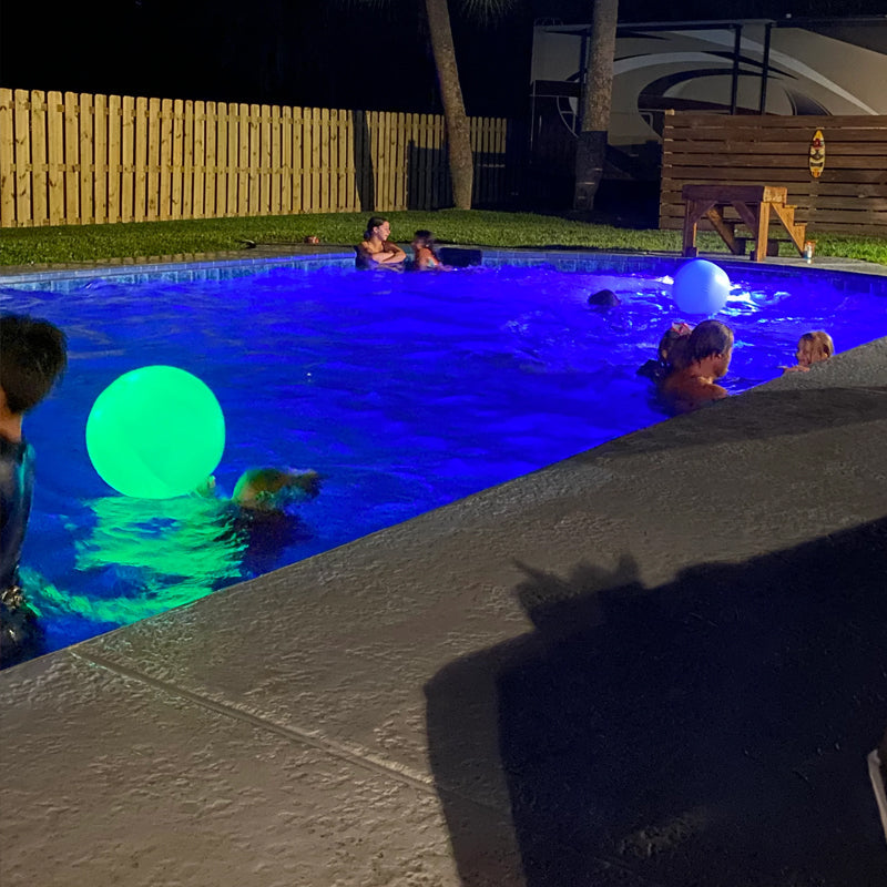 LED-Aufblasbare Leuchtbälle für Pool und Garten