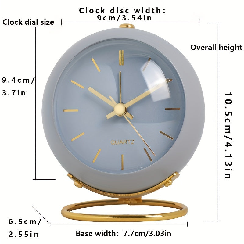 Nordic Silent Desk Clock – Leuchtende Zeiger & Metallrahmen