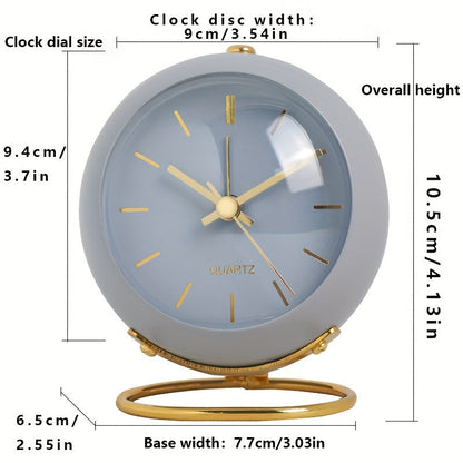 Nordic Silent Desk Clock – Leuchtende Zeiger & Metallrahmen