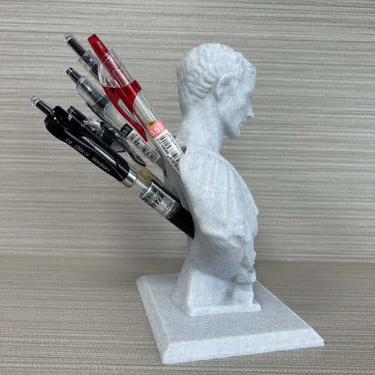Caesars Feder – Kreativer Julius Caesar Stifthalter