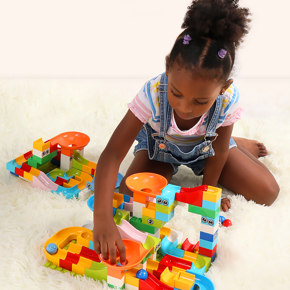 MarbleMaster Rennbahn – Bauen und Rasen mit Stil