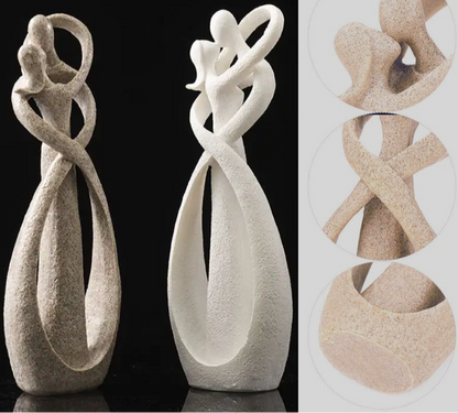 Infinity Embrace – Abstrakte Statue der Ewigen Liebe