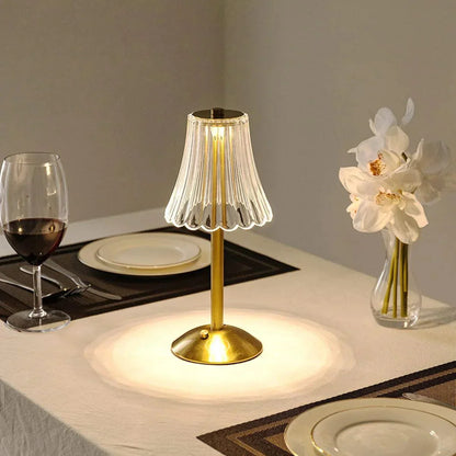 GlimmerTischlampe - Elegante und Drahtlose Beleuchtung