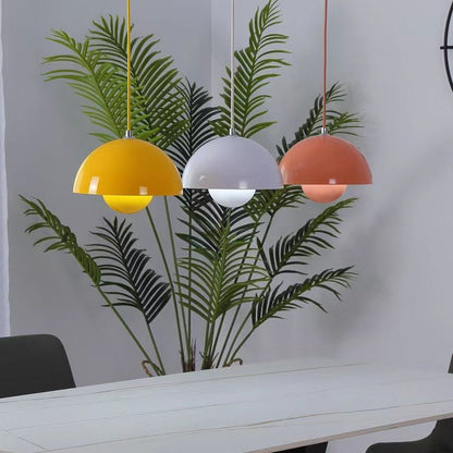 Nordic Bloom Hängeleuchte – Farbenfrohes Design und Warme Atmosphäre