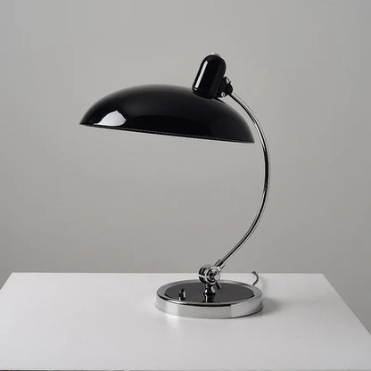 Retro Eleganz Tischlampe – Schaffe eine gemütliche Atmosphäre