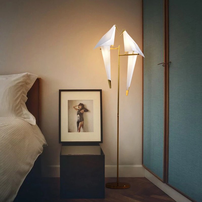 Origami Birdy Tischlampe – Gemütliches Warmlicht und modernes Flügeldesign