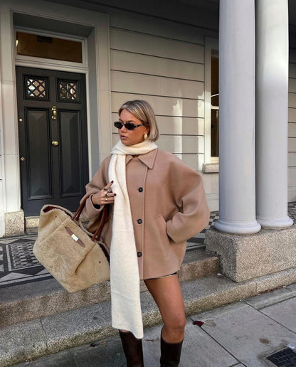 Moderne ChicJacke - Elegante Oversized Jacke für stilvolle Tage