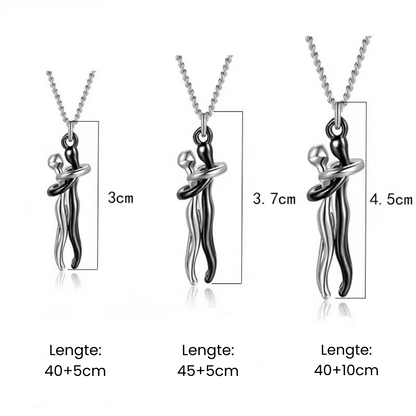 Collier mit Umarmender Anhänger – Zeitloses Symbol der Liebe