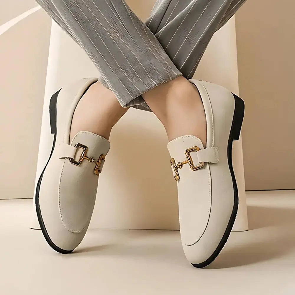 Nero – Wildleder-Loafer mit Metall-Schnalle