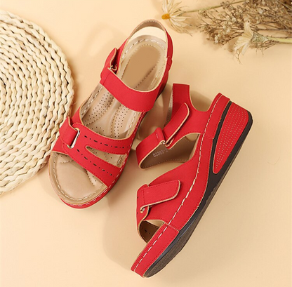Komfortabel Chic Sandalen – Stylisch und Funktional