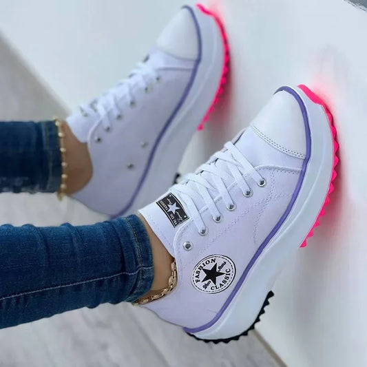 Hohe Damen Sneaker aus Canvas – Trendy und Komfortabel