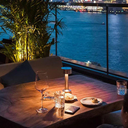 LumaLight Tischlampe – Modern, Minimalistisch und Dimmbar