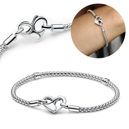 Herzförmiges Silberarmband – Zierliche Eleganz für den Alltag