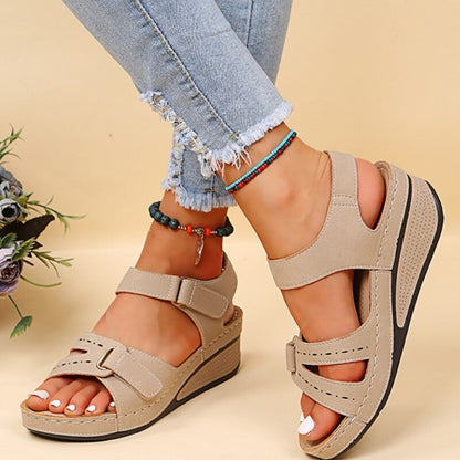 Komfortabel Chic Sandalen – Stylisch und Funktional
