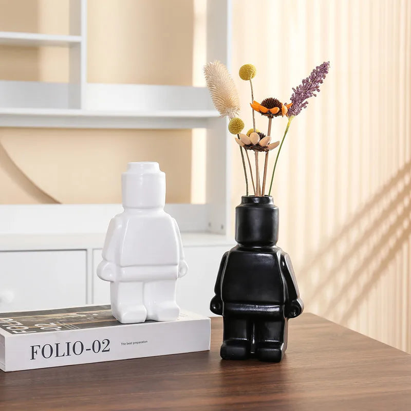 Kreative Roboter-Vase – Verspielte Dekoration für Zuhause