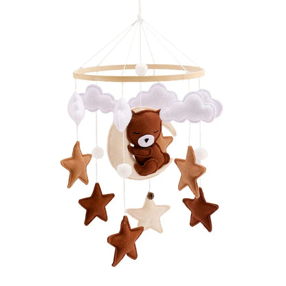 Holz-Wiegemobil mit Filz-Bären – Beruhigendes und Stilvolles Baby-Accessoire