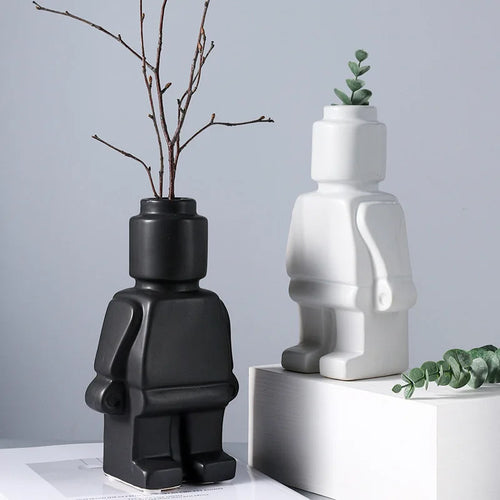 Kreative Roboter-Vase – Verspielte Dekoration für Zuhause
