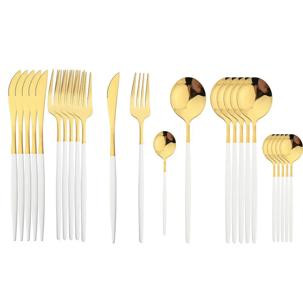 Goldene Luxus Besteckset – Für eine elegante Tischdekoration