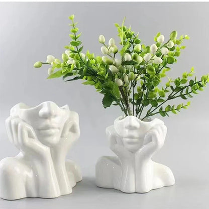 Moderne Gesichtsvase – Künstlerische Blumenhalterung mit einzigartigem Design