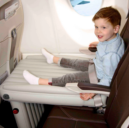 KidComfort Aufblasbares Flugzeugbett – Bequem und praktisch für Kinder