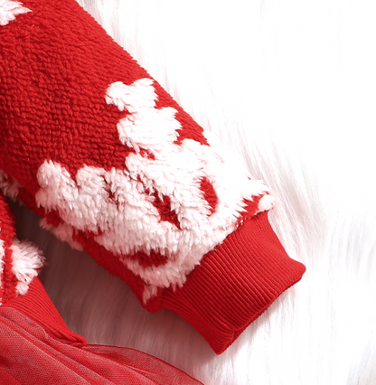 Ella's Festkleid - Warmes und Niedliches Winteroutfit