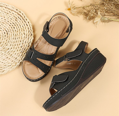 Komfortabel Chic Sandalen – Stylisch und Funktional