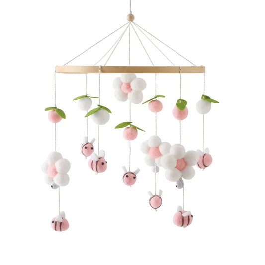 Holz-Wiegemobil mit Filz-Bären – Beruhigendes und Stilvolles Baby-Accessoire