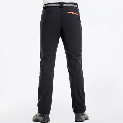 Robuste Outdoor-Hose – Bequem und Wetterfest