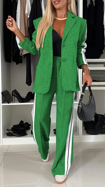 Urban Luxe Damenanzug – Sportlich und Schick in Einem