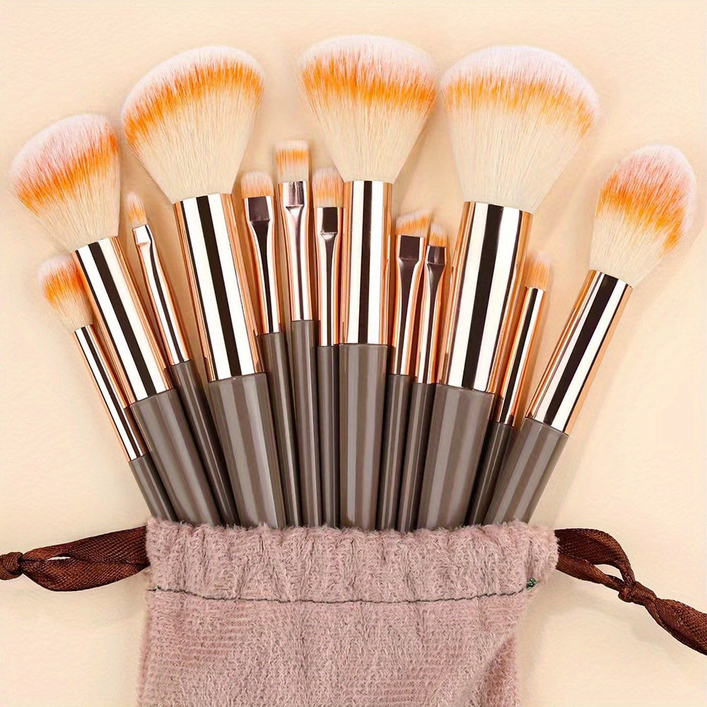 Fluffé Make-up Pinsel Set - Ein perfektes Geschenk zum Muttertag