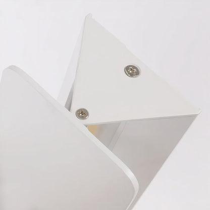 FlexiGlow Moderne Weiße Wandlampe – Verstellbare Klappe für Perfekte Lichtstreuung