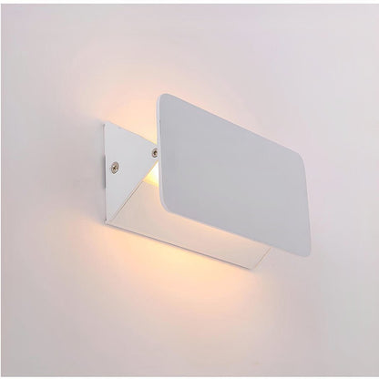 FlexiGlow Moderne Weiße Wandlampe – Verstellbare Klappe für Perfekte Lichtstreuung