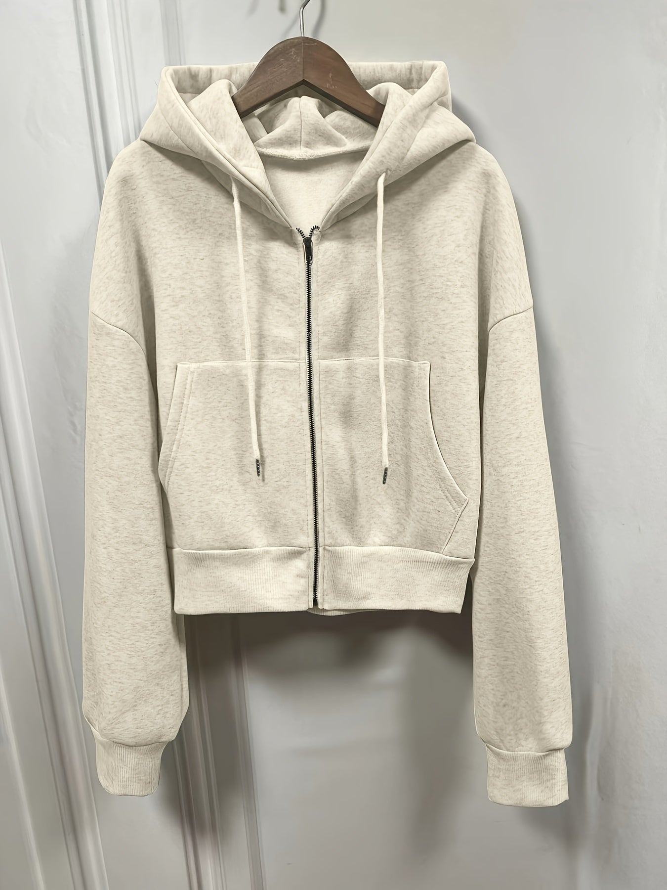 CozyVibe Zip-Up Hoodie – Komfort und lässiger Chic
